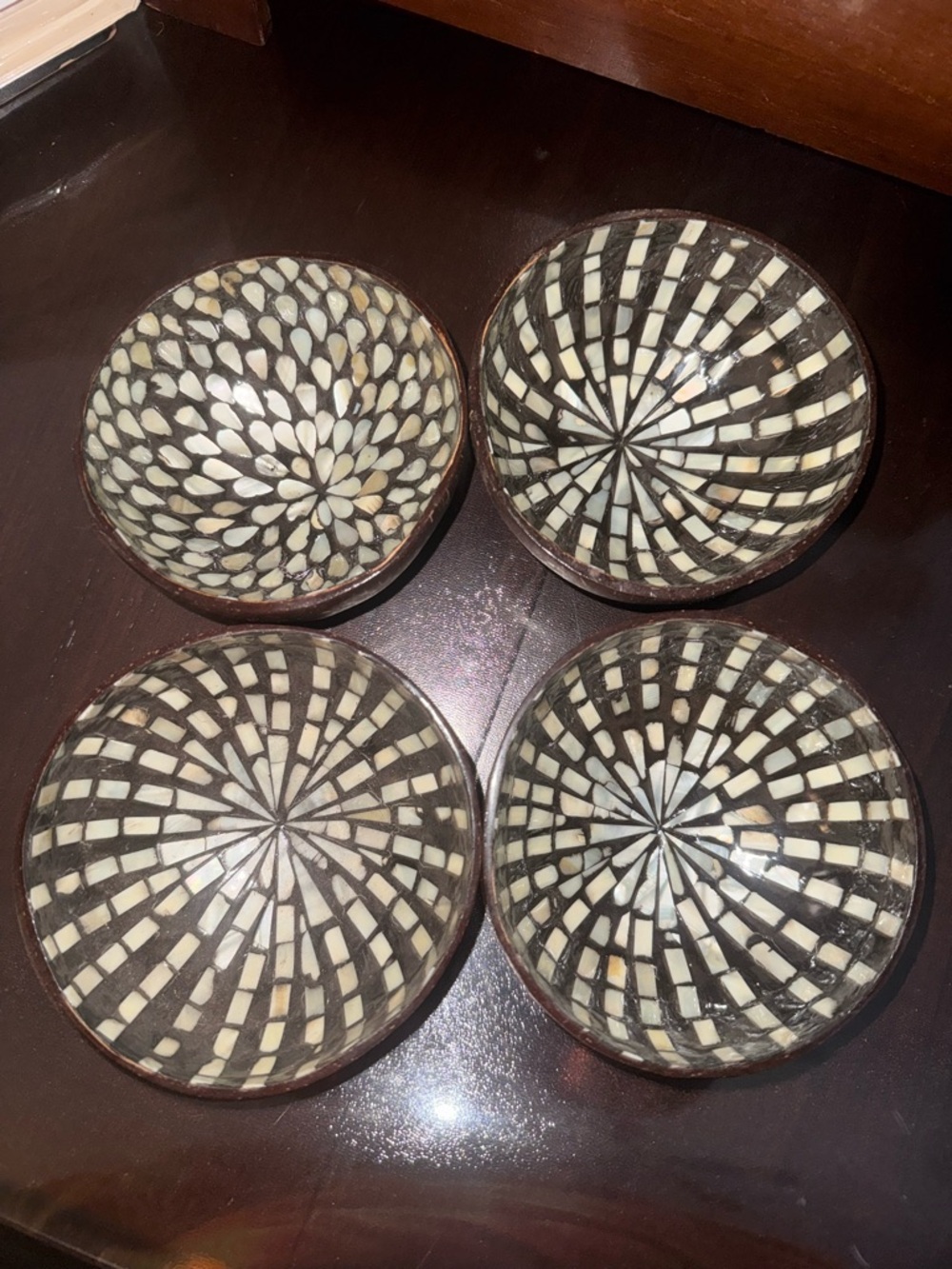 Tozai home coconut bowls Set of 4
